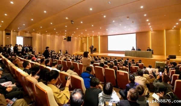 中国书协隶书委员会2025年工作会议暨全国第五届隶书作品展览隶书创作讨论会在郑州举行